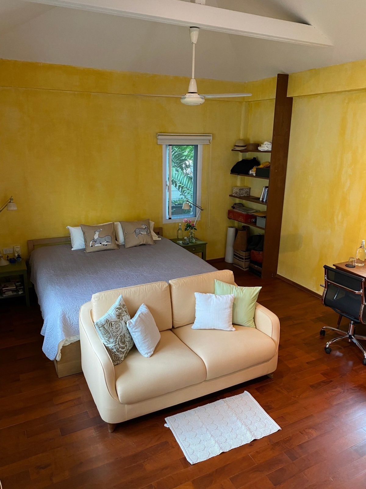 ขายบ้านเลียบทางด่วนรามอินทรา : (ขาย) Noble Tara Town in Town Zone B 25,000,000 บาท มีสระว่ายน้ำ ติดต่อ 0838824256 