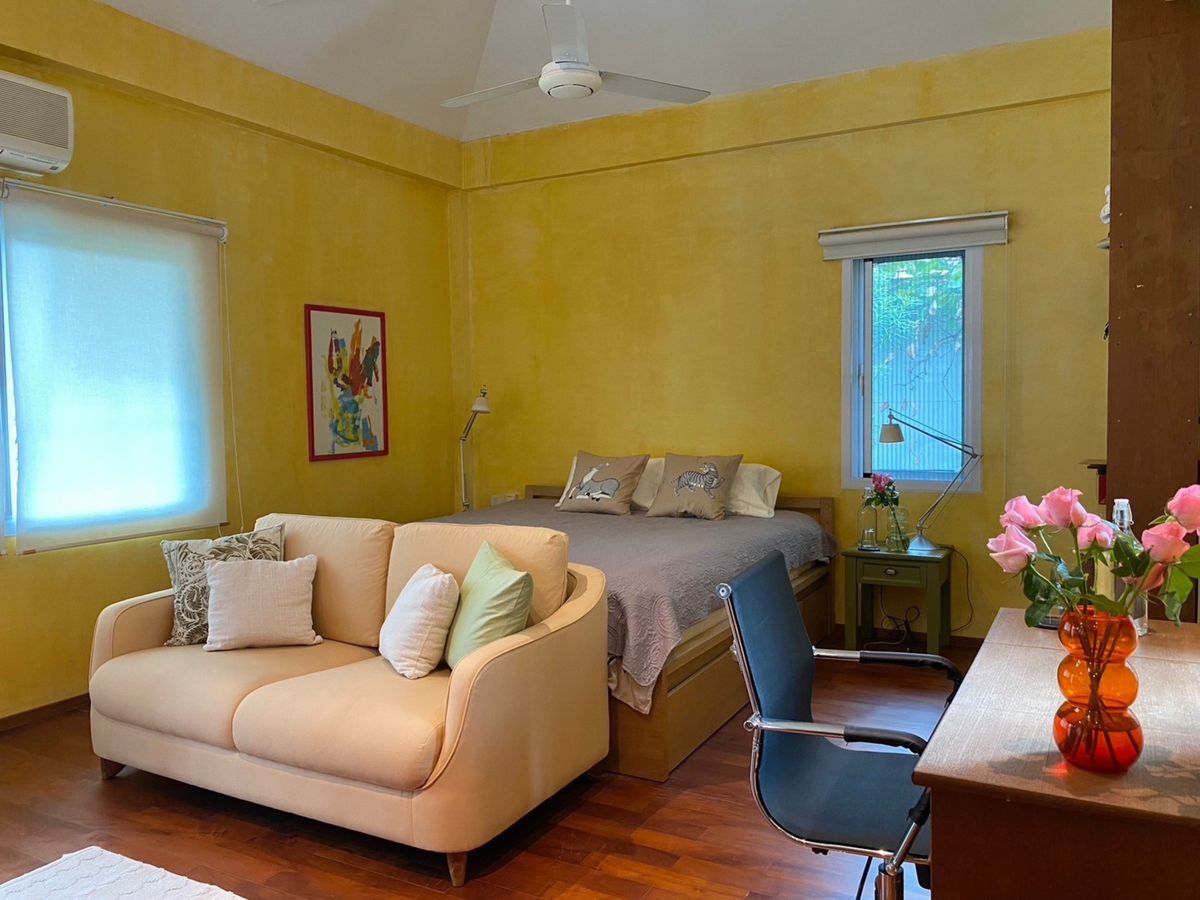 ขายบ้านเลียบทางด่วนรามอินทรา : (ขาย) Noble Tara Town in Town Zone B 25,000,000 บาท มีสระว่ายน้ำ ติดต่อ 0838824256 