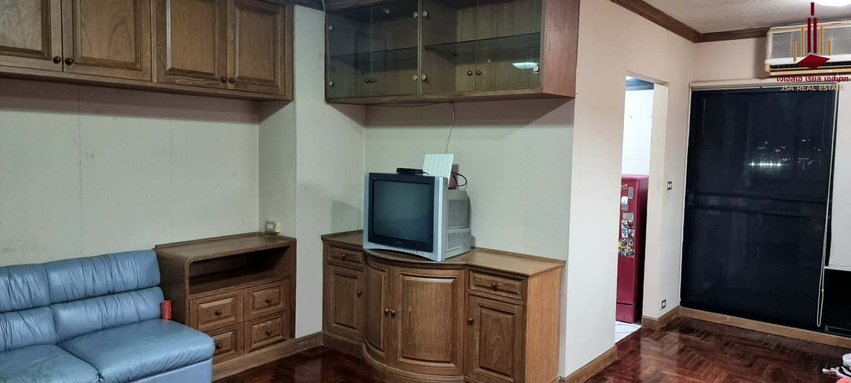 For SaleCondoRatchathewi,Phayathai : ✨ For Sale: Phayathai Plaza Condo ✨ 💰 ONLY 6,500,000 THB