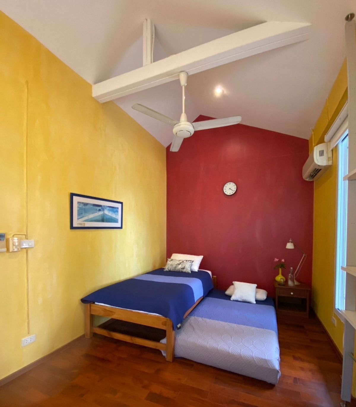 ขายบ้านเลียบทางด่วนรามอินทรา : (ขาย) Noble Tara Town in Town Zone B 25,000,000 บาท มีสระว่ายน้ำ ติดต่อ 0838824256 