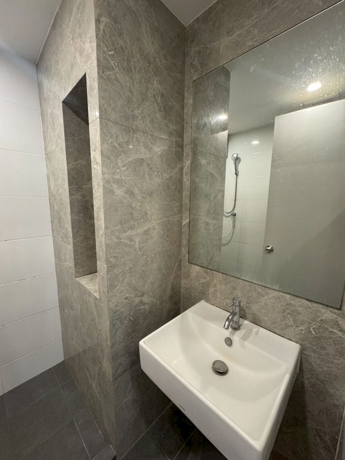 For SaleCondoSamut Prakan,Samrong : ‼ ️‼ ️Hot deal‼ ️ Good investment price‼ ️Sale & gt; & gt; 🚆🚆the Origin E22 Station 🚆🚆