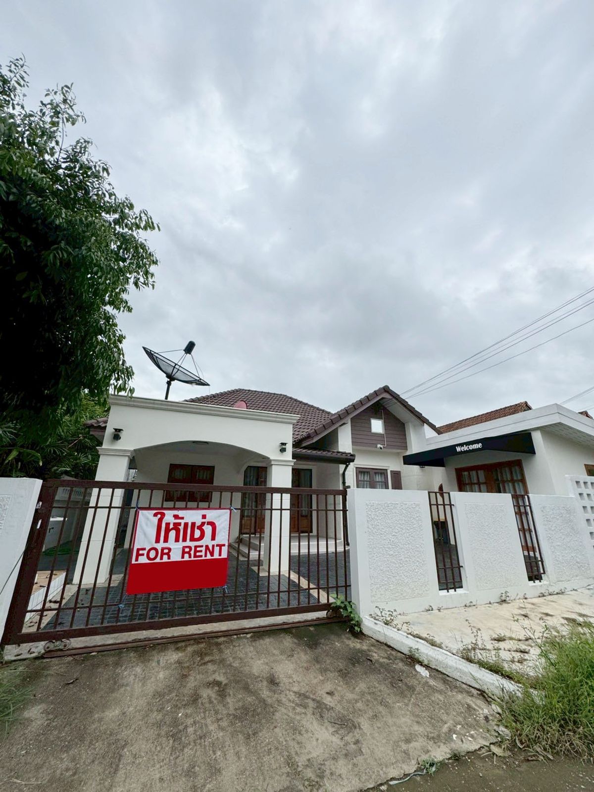 For RentHouseChiang Mai : House in the project Rent 25,000 baht per month. Near Luck Plaza, only 5 minutes. No.5H582