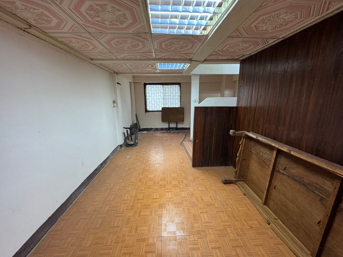 Shop HouseKasetsart, Ratchayothin : Commercial building for sale, office building Good location, near Vibhavadi Road, only 120 meters in Soi Vibhavadi 42