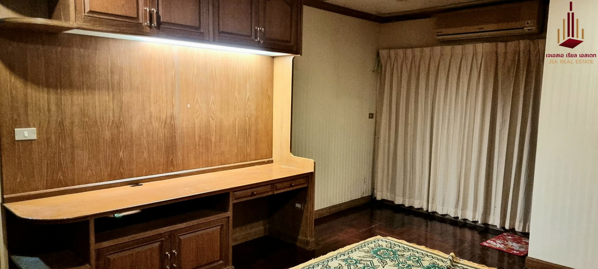 For SaleCondoRatchathewi,Phayathai : ✨ For Sale: Phayathai Plaza Condo ✨ 💰 ONLY 6,500,000 THB