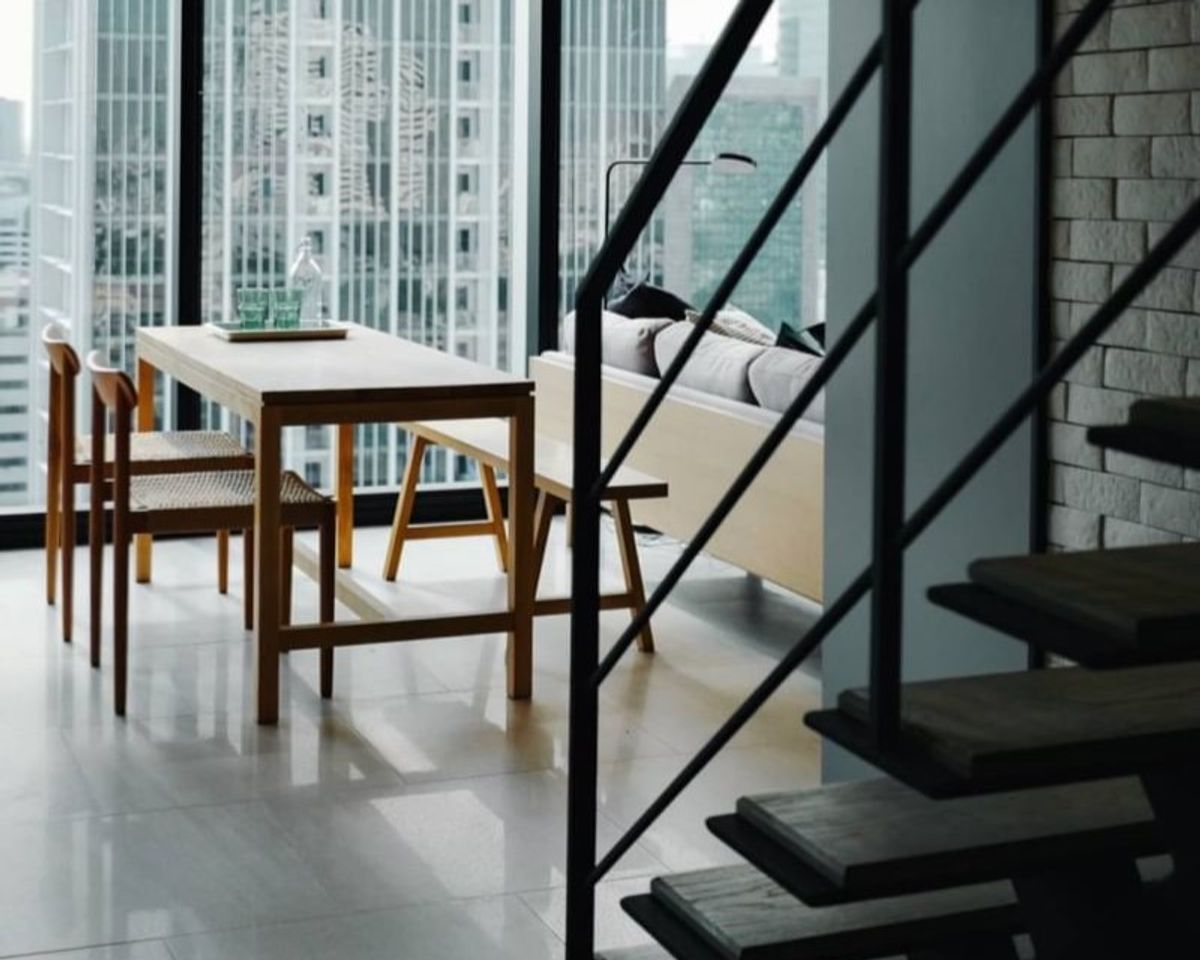 ขายคอนโดสีลม ศาลาแดง บางรัก : The Lofts Silom : 2 ห้องนอน  Modern Style 