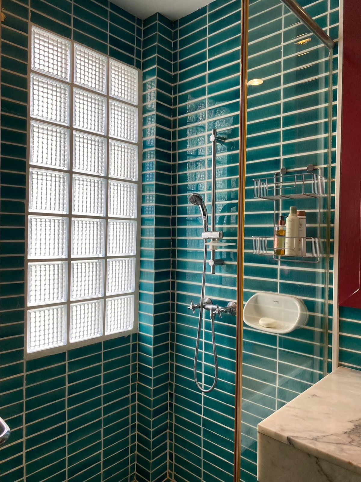 ขายบ้านเลียบทางด่วนรามอินทรา : (ขาย) Noble Tara Town in Town Zone B 25,000,000 บาท มีสระว่ายน้ำ ติดต่อ 0838824256 