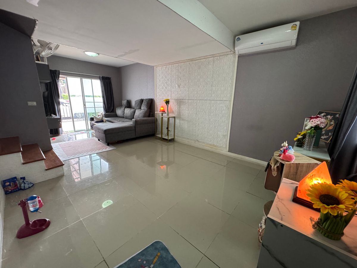 For SaleTownhomePathum Thani,Rangsit, Thammasat : 🏡 Sell townhome after the largest price corner in the project