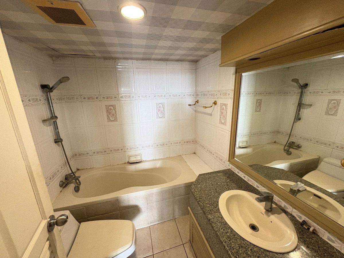 ขายคอนโดพัฒนาการ ศรีนครินทร์ : FQ ขายคอนโด Floraville  ราคา 4,990,000 บาท [KOs250901]