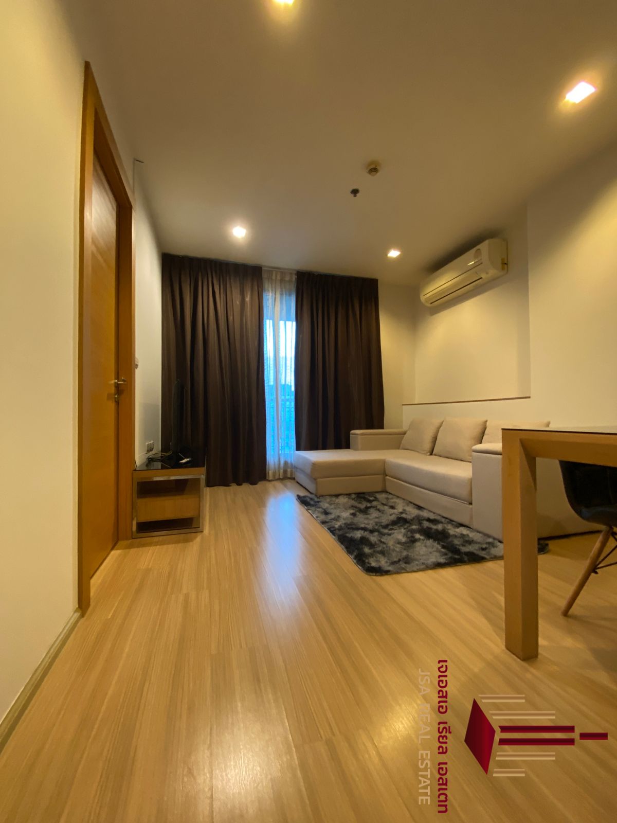 For SaleCondoRatchadapisek, Huaikwang, Suttisan : ✨ For Sale: Rhythm Ratchada - Huai Khwang Condo ✨ 💰 ONLY 4,600,000 THB