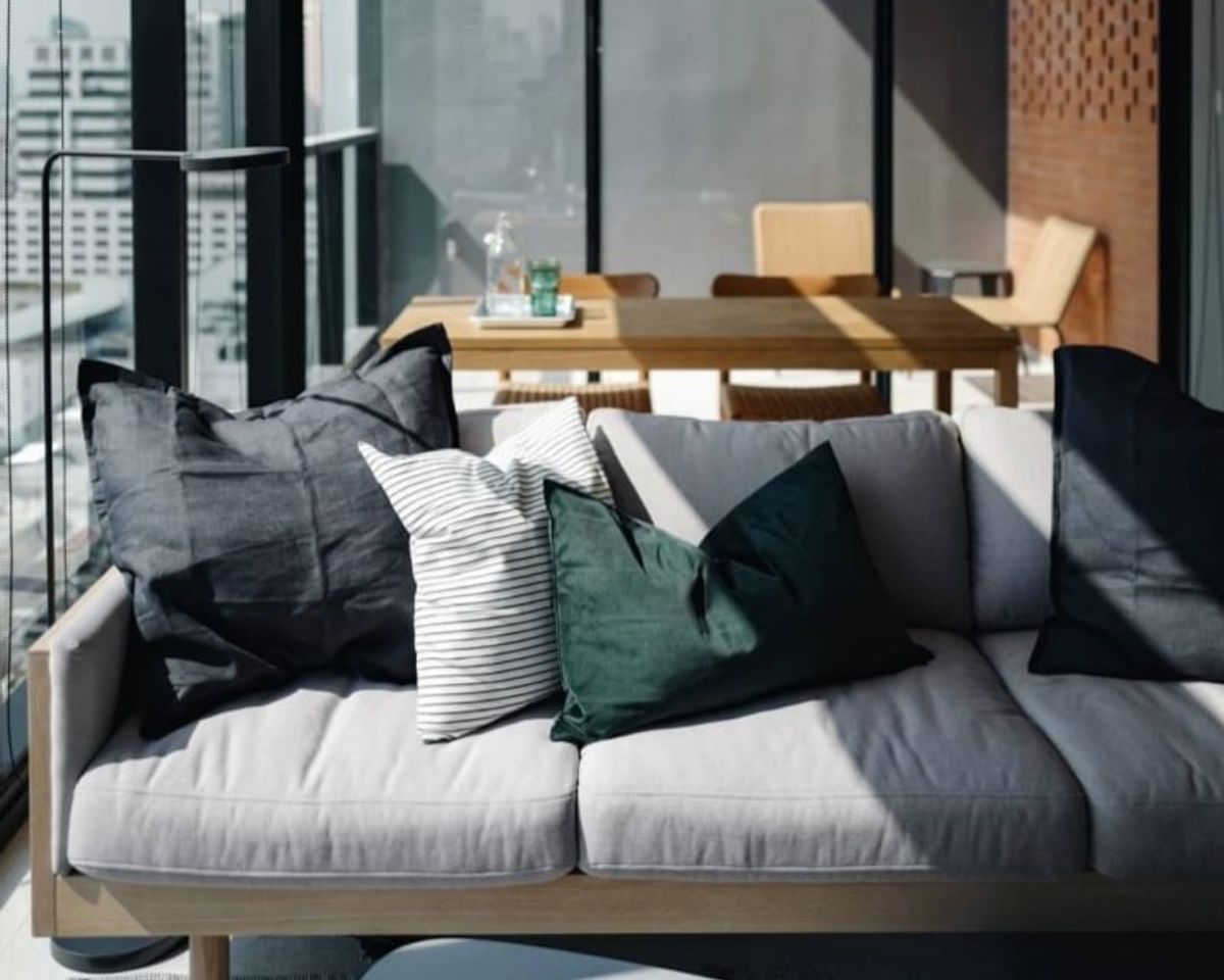 ขายคอนโดสีลม ศาลาแดง บางรัก : The Lofts Silom : 2 ห้องนอน  Modern Style 