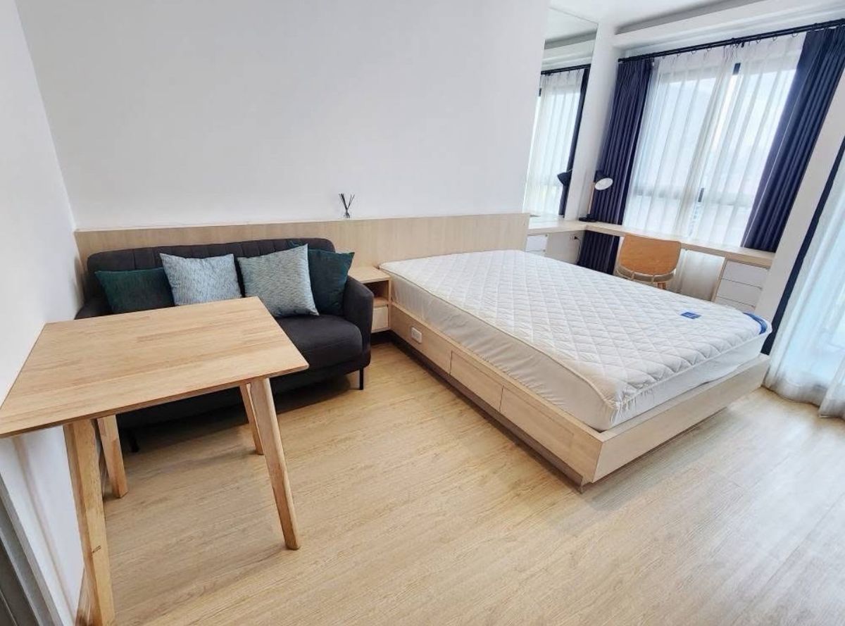 For RentCondoOnnut, Udomsuk : Rent IDEO S93, Studa Room, Floor 12A, beautiful decoration room Electrical appliances and full furniture Scoring a separate kitchen door Ready to enter the price of 14,000 baht