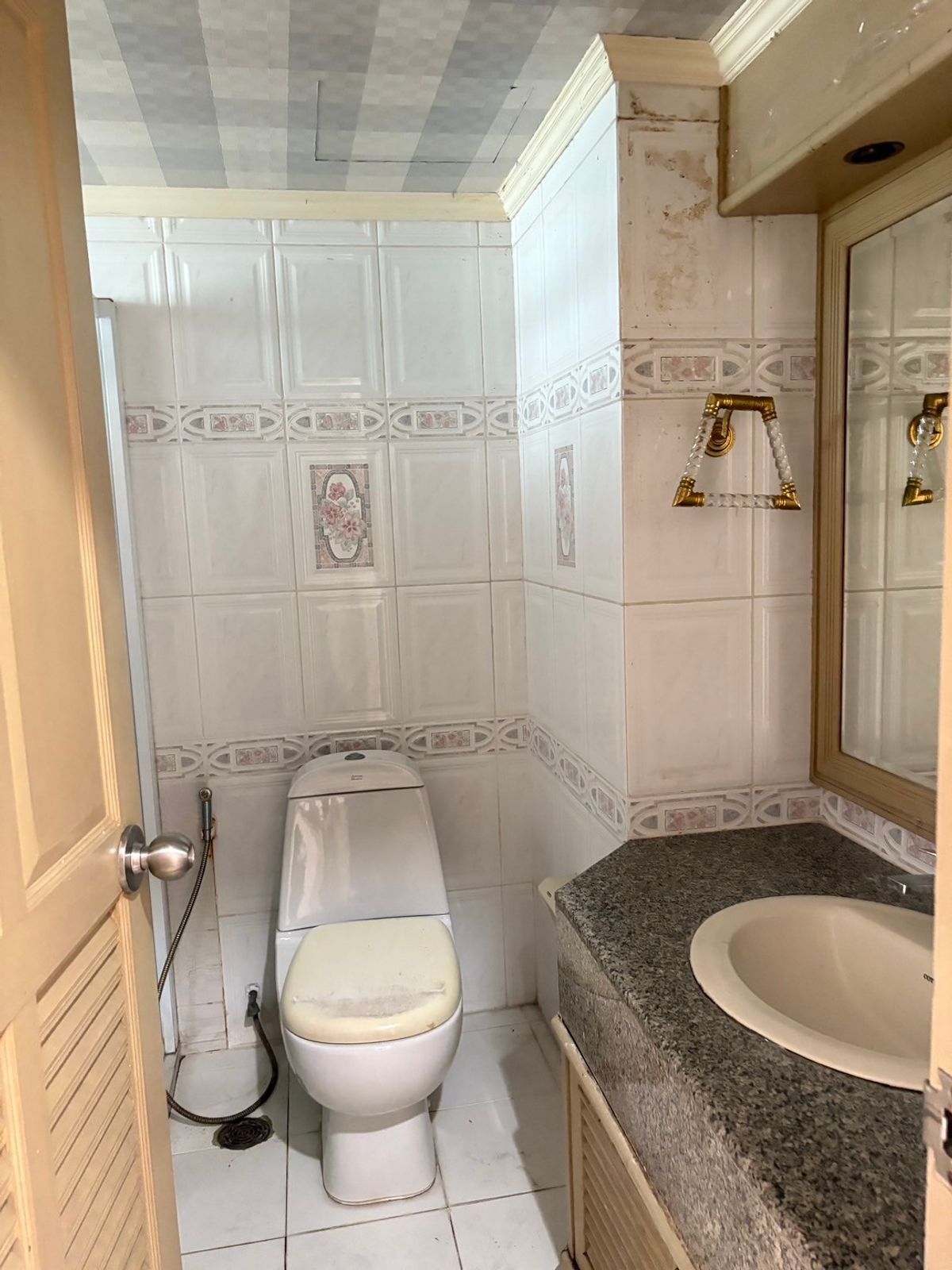 ขายคอนโดพัฒนาการ ศรีนครินทร์ : FQ ขายคอนโด Floraville  ราคา 4,990,000 บาท [KOs250901]