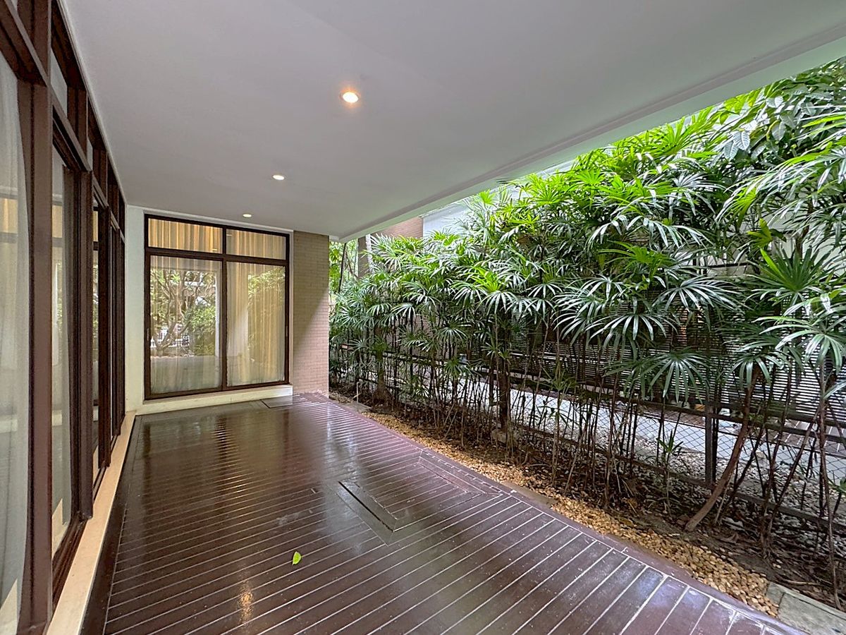 For RentHouseSukhumvit, Asoke, Thonglor : Luxury House with Private Swimming Pool in the Heart of Asoke ** NO CO-AGENT ** 