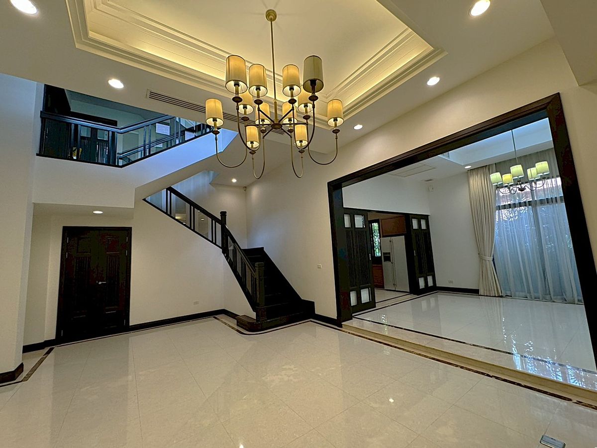 For RentHouseSukhumvit, Asoke, Thonglor : Luxury House with Private Swimming Pool in the Heart of Asoke ** NO CO-AGENT ** 