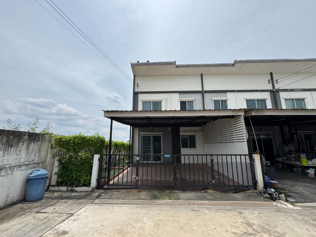 For SaleTownhomePathum Thani,Rangsit, Thammasat : 🏡 Sell townhome after the largest price corner in the project