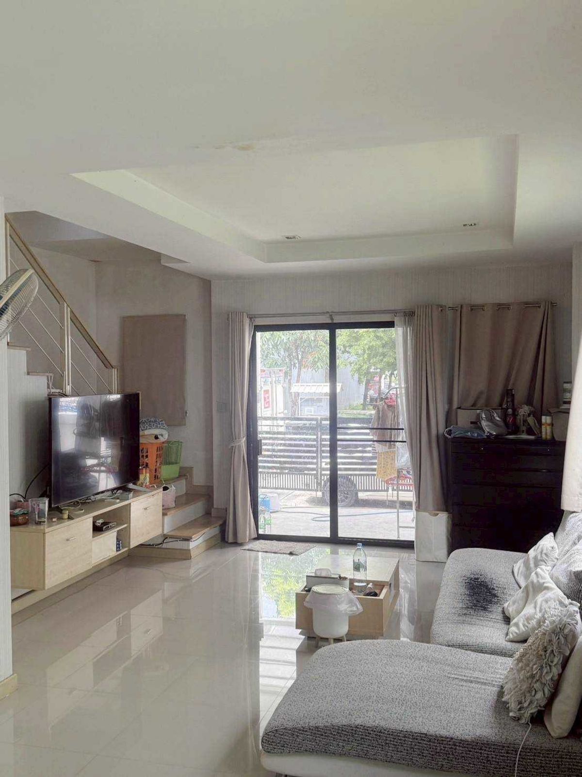 For SaleTownhomeSamut Prakan,Samrong : 🏡 Townhome for Sale – The Inspire Thepharak–Ring Road 3 Bedrooms | 4 Bathrooms | 3 Storeys | Usable Area 183 sq.m. 💰 Only 3.5 MB