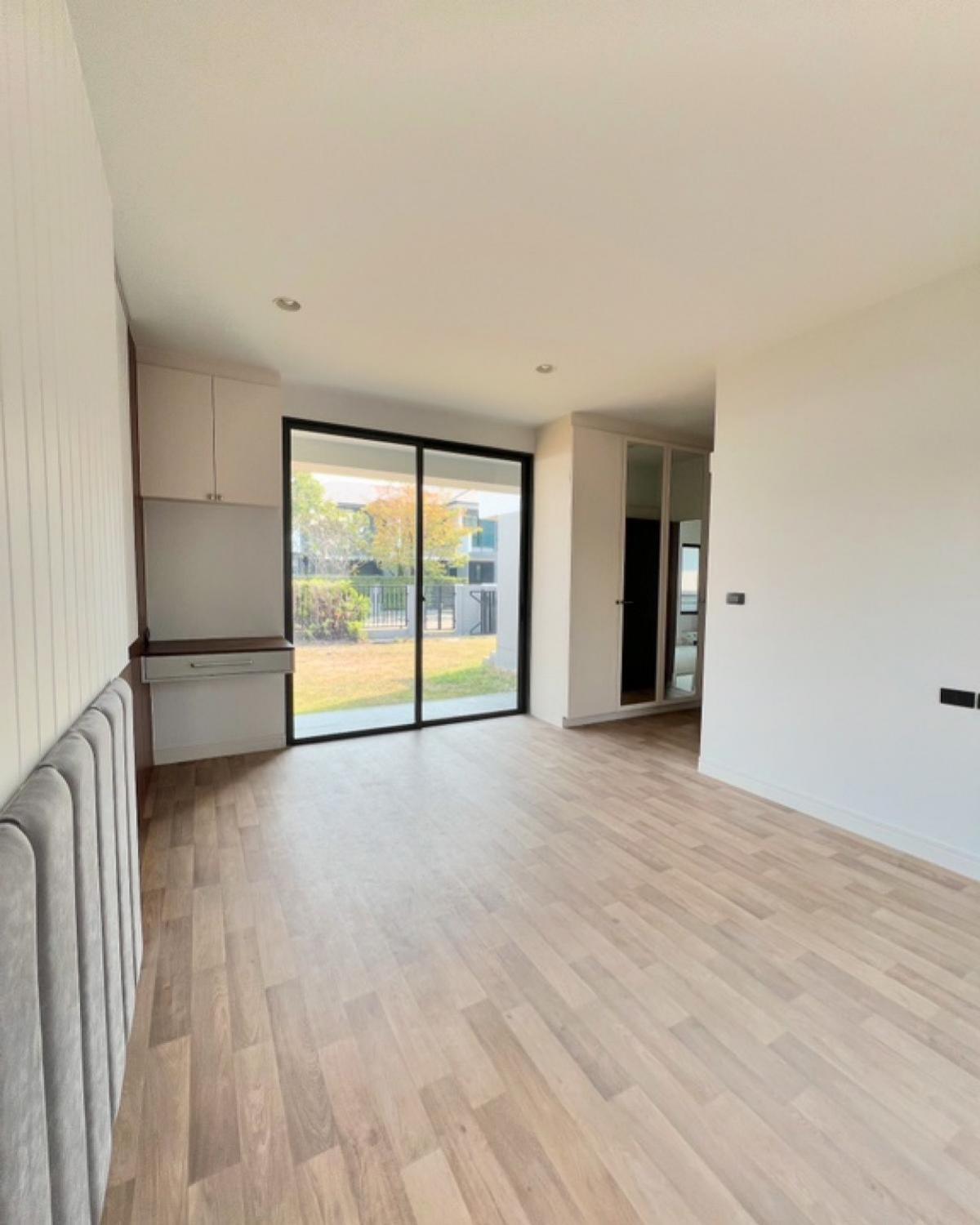 For SaleHousePhutthamonthon, Salaya : House for sale in Setthasiri Thawi Watthana, near Mahidol University