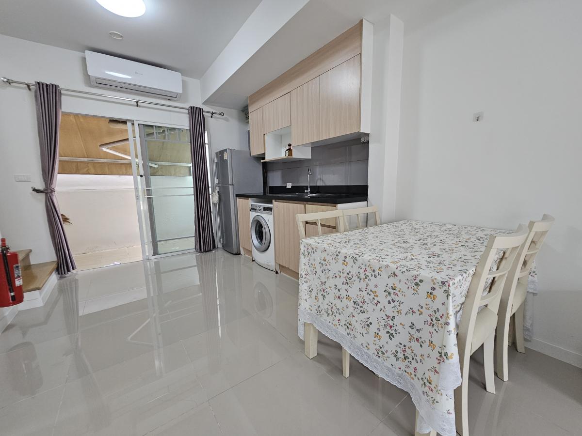 ให้เช่าทาวน์โฮมบางนา แบริ่ง ลาซาล : 28/02/2026, บ้านทาวน์โฮม Indy Bangna 2 ห้องนอน พร้อมอยู่ ใกล้ทางด่วน เช่าราคาเพียง 22,000 บาท/เดือน ทำเลดี ใกล้แหล่งงานและช็อปปิ้ง