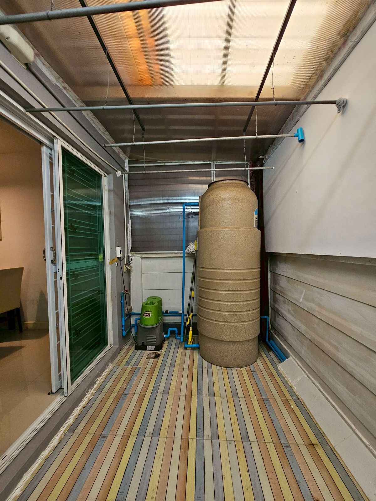 ให้เช่าทาวน์โฮมเกษตร นวมินทร์ ลาดปลาเค้า : ให้เช่า อารียา เดลี่ เกษตร-นวมินทร์ เนื้อที่ 16.9 ตรว. เฟอร์นิเจอร์ครบพร้อมอยู่ แอร์ 3ตัว บ้านใกล้คลับเฮ้าส์ ทำเลเดินทางสะดวก ใกล้เซ็นทรัลรามอินทรา และมหาลัยเกษตร