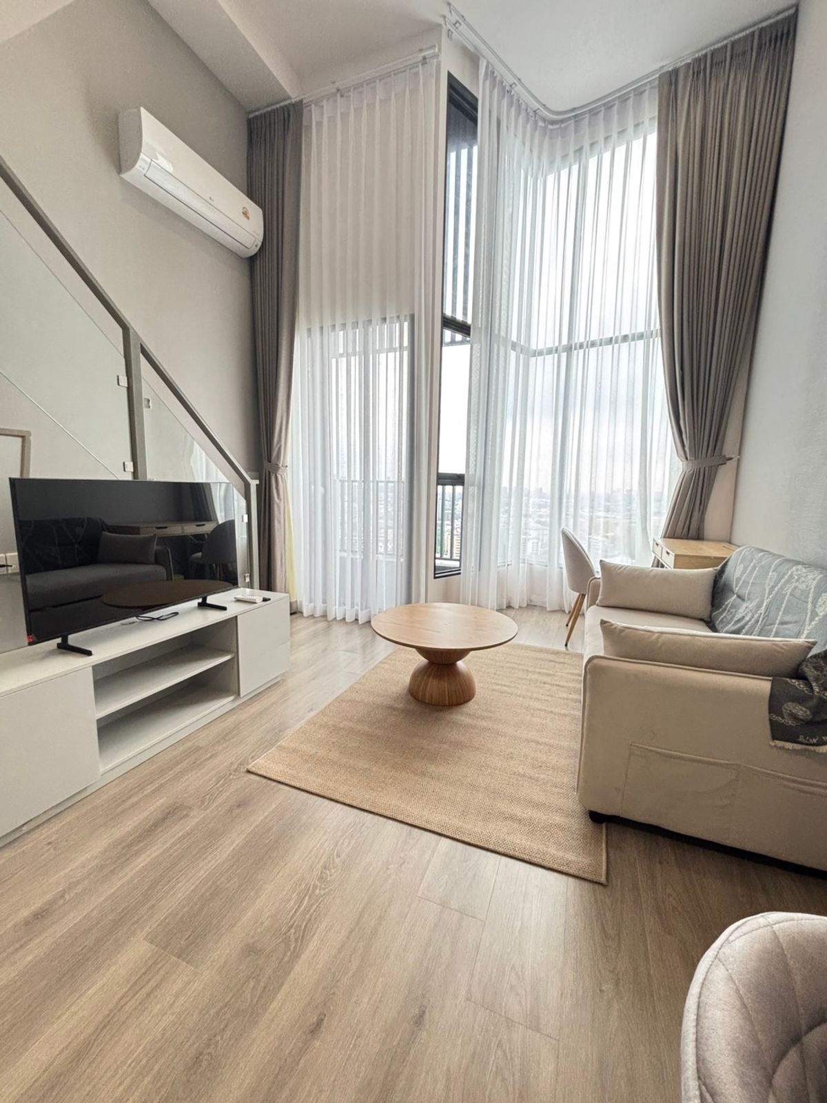 ให้เช่าคอนโดอ่อนนุช อุดมสุข : ✨ KnightsBridge Space Sukhumvit–Rama 4 🌇 City views✨ High-Rise Condo for Rent