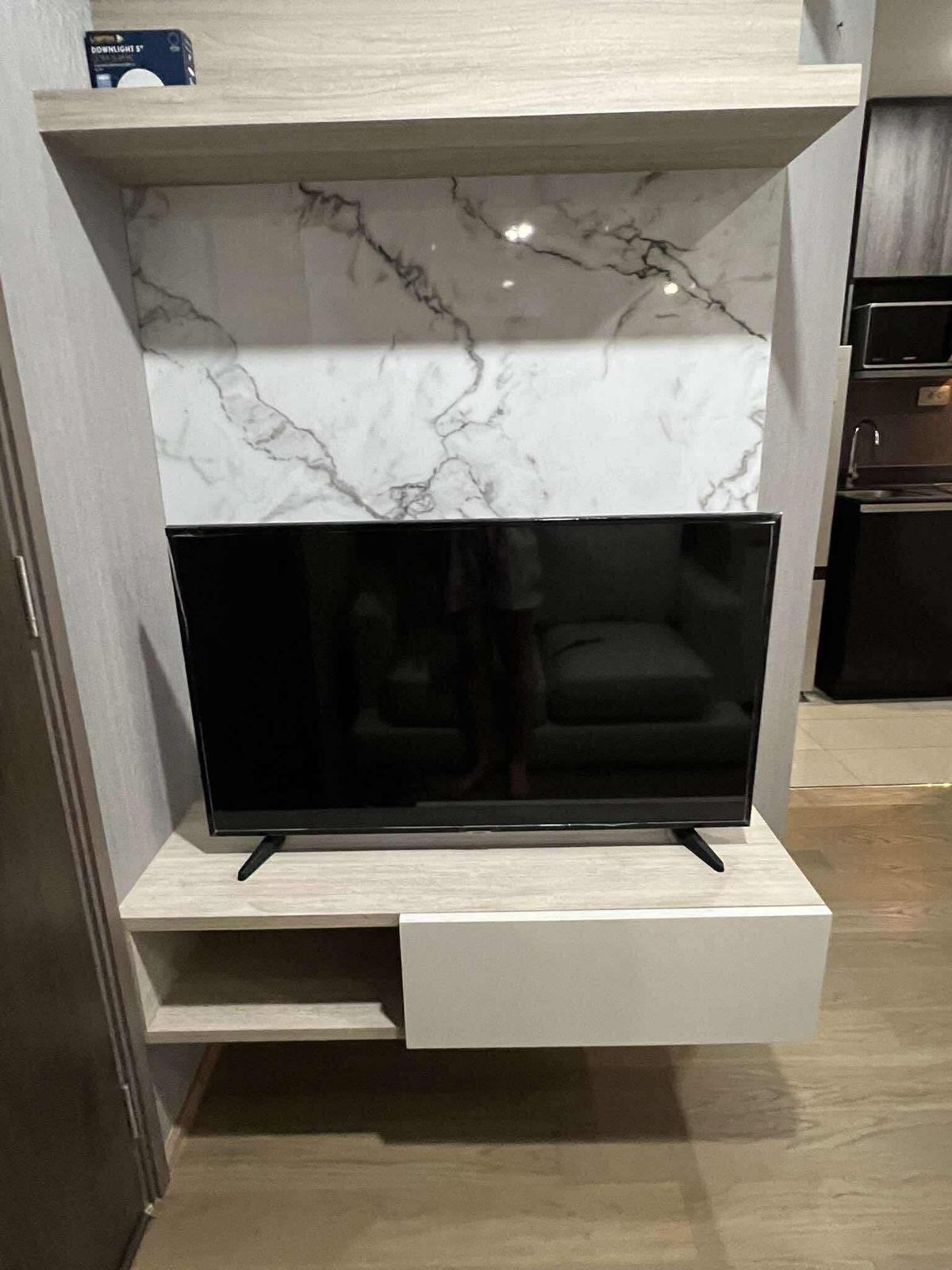 ขายคอนโดสยาม จุฬา สามย่าน :  ★ราคาพิเศษมาก ในราคา 5.99 ลบ. ให้คุณเป็นเจ้าของได้ง่ายๆ ใกล้ mrt สามย่าน ม.จุฬาฯ แหล่งช้อปปิ้งและของกินมากมาย ★ @ Ashton Chula-Silom★