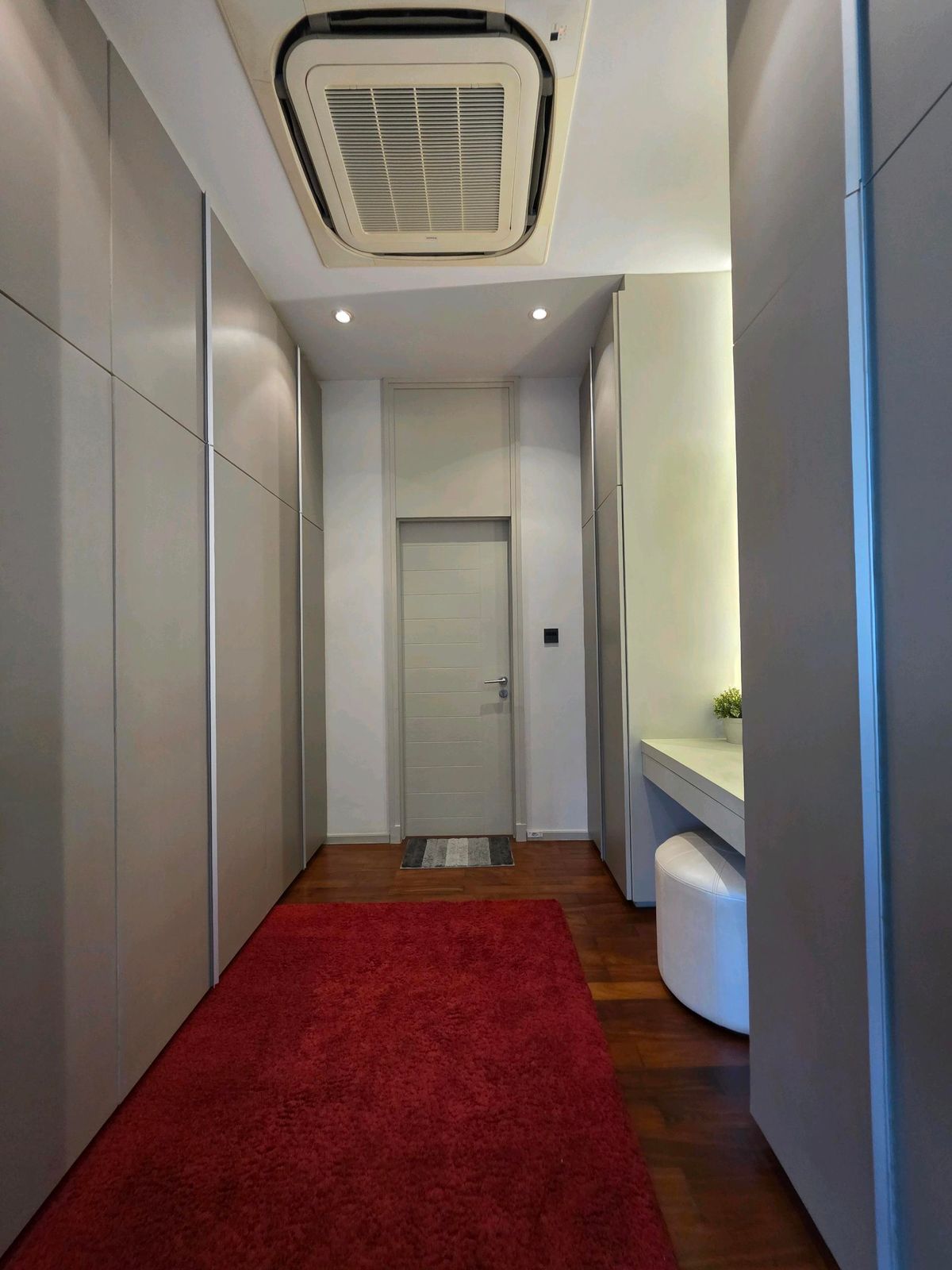 HousePattanakan, Srinakarin : 🏛 #Sell / #Rent - Grand Bangkok Boulevard Rama 9flagship Residence, the most potential location on Krungthep Kreetha Road - only 50 meters from Wellington College Bangkok