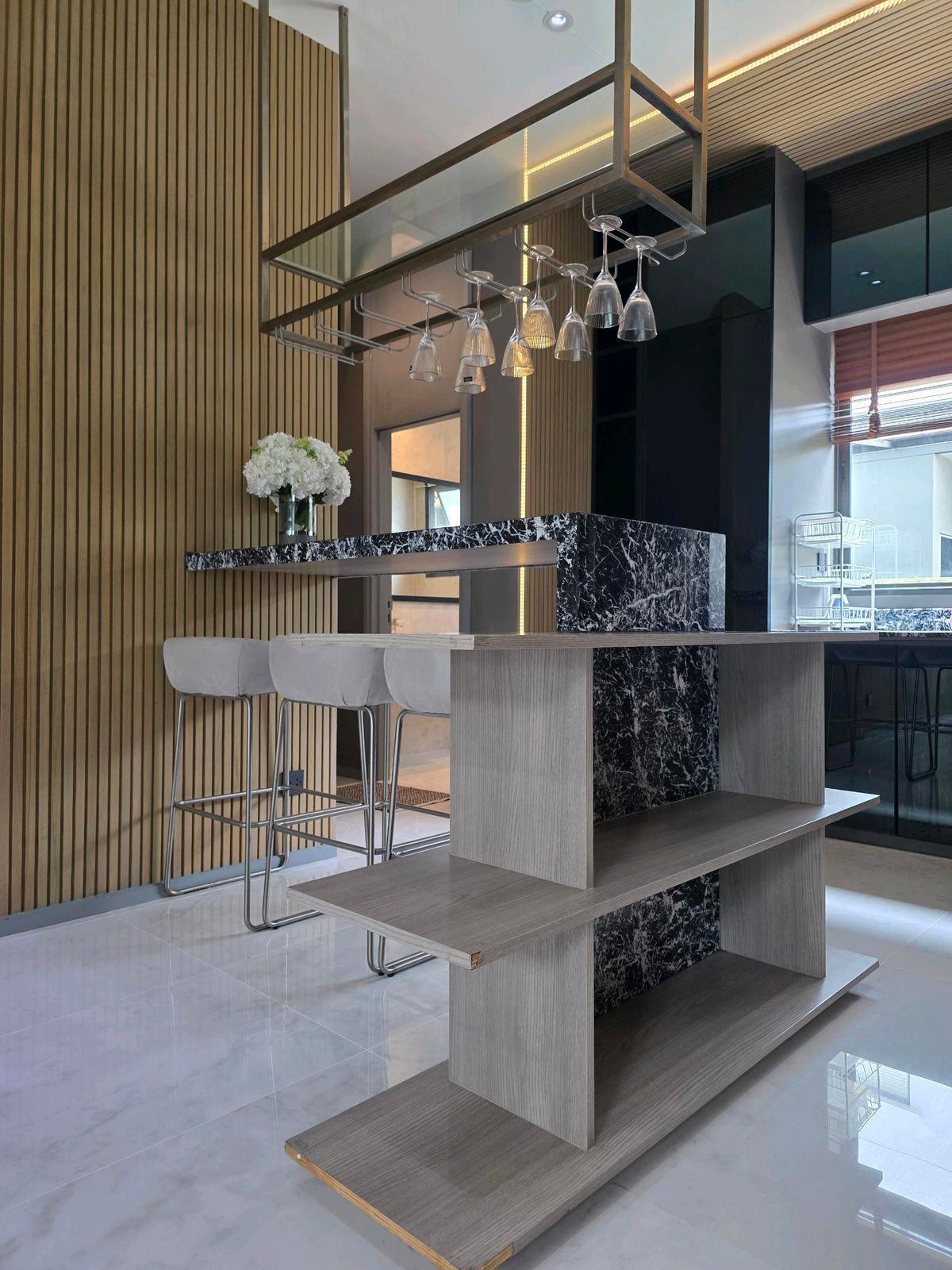 HousePattanakan, Srinakarin : 🏛 #Sell / #Rent - Grand Bangkok Boulevard Rama 9flagship Residence, the most potential location on Krungthep Kreetha Road - only 50 meters from Wellington College Bangkok