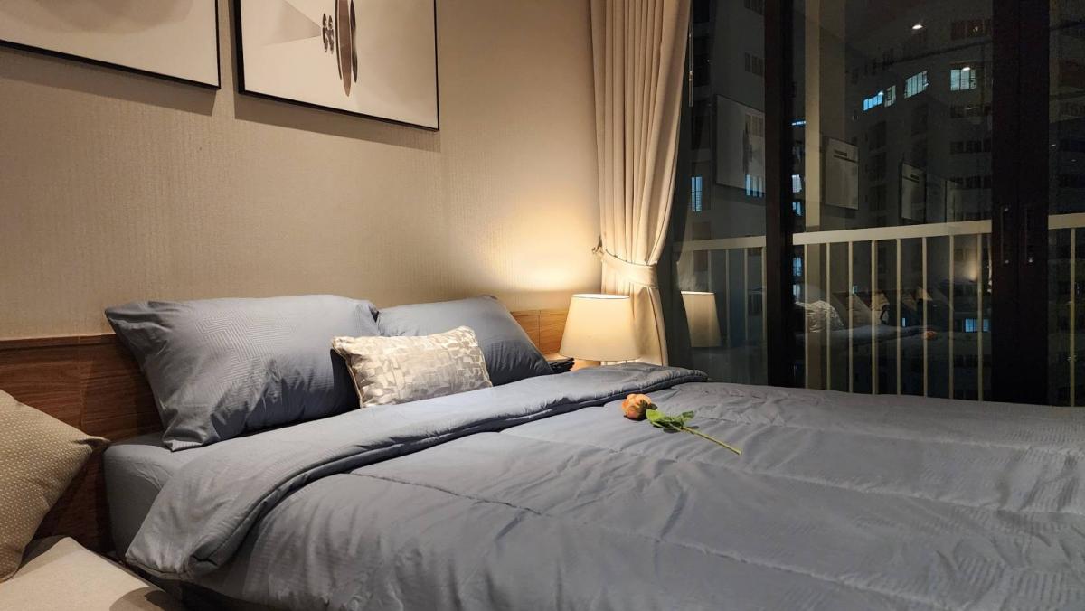ให้เช่าคอนโดสุขุมวิท อโศก ทองหล่อ : New room for rent Park Origin Phrom Phong full furnished ready to move in -      Type: 1 Bed 1 Bath -      Full furnished -      Ready to move in -      City view -      Built-in Modern -      Size : 32 sq.m. -      FL. 20-25 -      Rent 16K / Month Make 