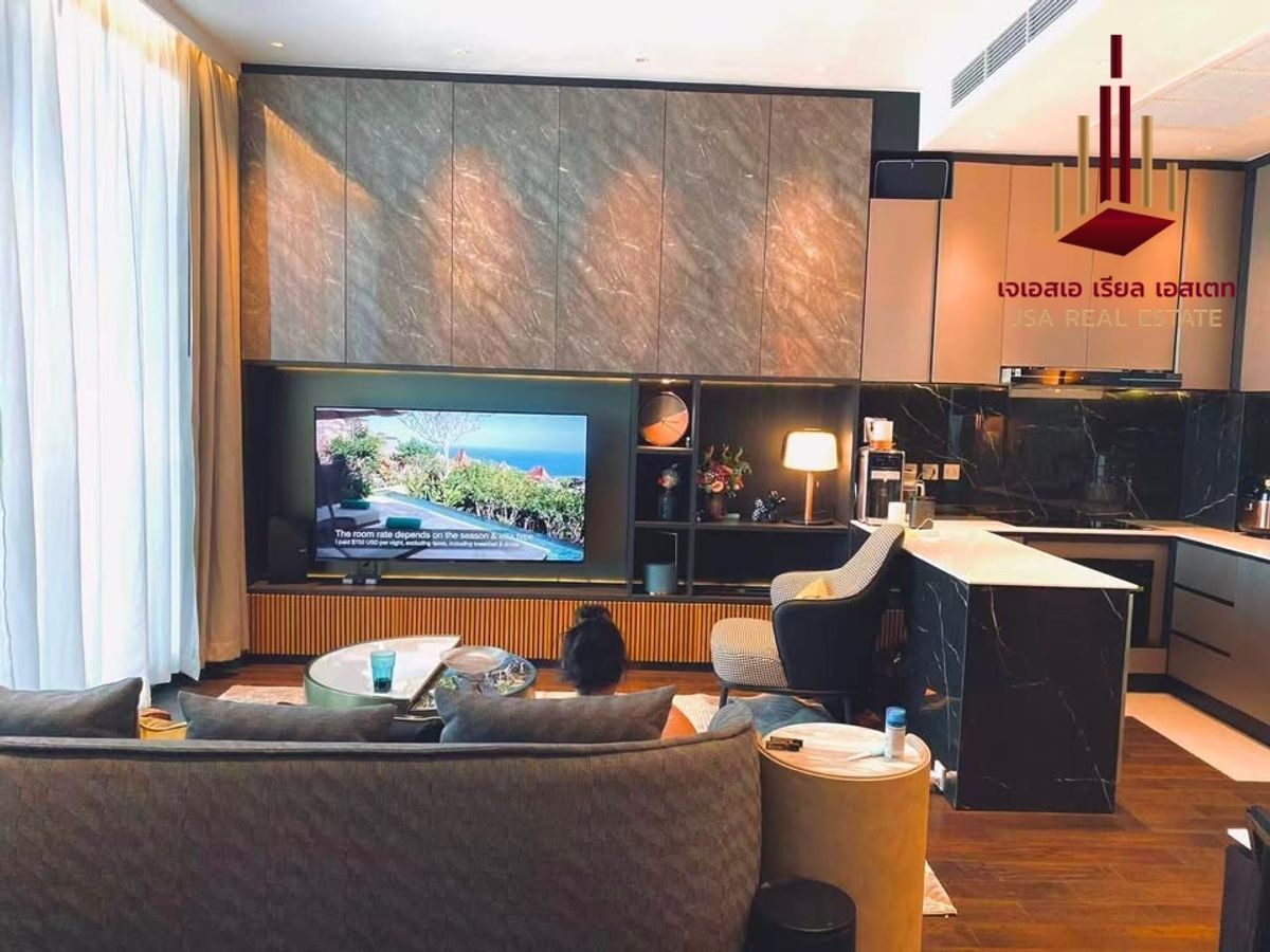 ให้เช่าคอนโดอ่อนนุช อุดมสุข : ✨ For Rent: Whizdom Essence Condo ✨  💰 Only 100,000 THB/month.