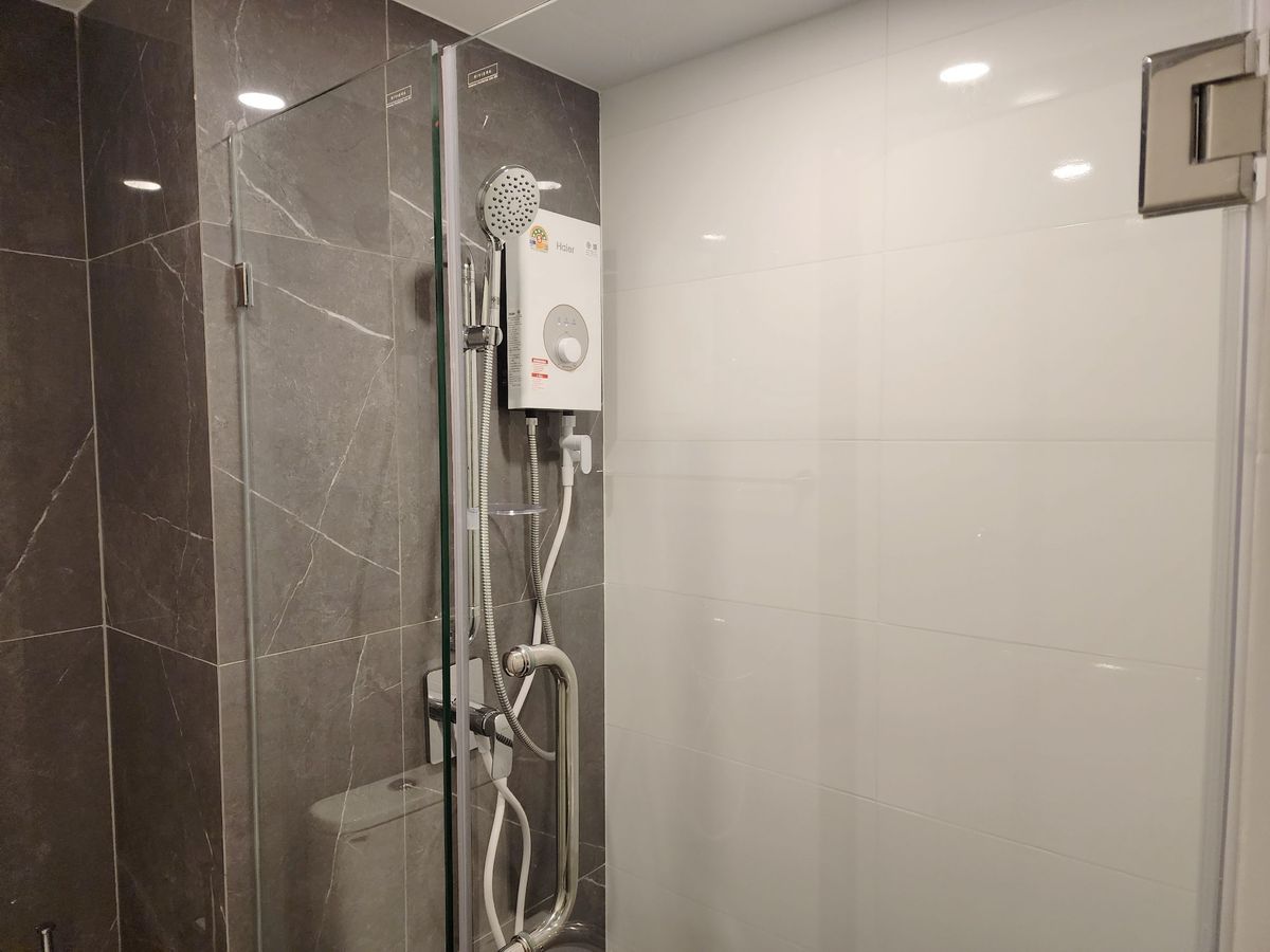 ให้เช่าคอนโดระยอง : 🏢✨ ให้เช่า คอนโดใหม่ | Brixton Rayong (บริกซ์ตัน ระยอง)  คอนโดกลางเมืองระยอง 🏫 ใกล้โรงเรียน ใกล้ห้าง เดินทางสะดวก 🚗