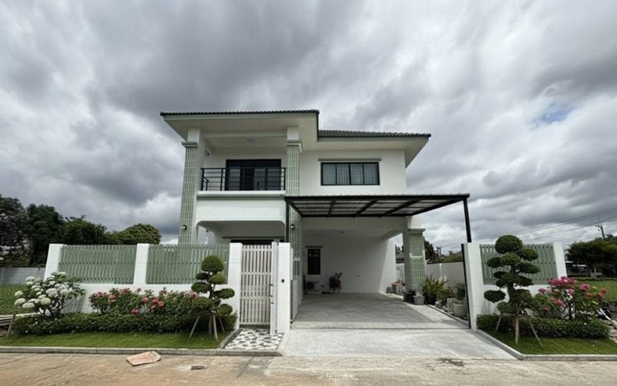 ให้เช่าบ้านปทุมธานี รังสิต ธรรมศาสตร์ : โทร. 081-632-0632 ให้เช่าบ้านเดี่ยว 2 ชั้น สร้างใหม่ หลังใหญ่ หมู่บ้านสีวลี รังสิต คลอง 2 ใกล้ฟิวเจอร์พาร์ครังสิต สนามบินดอนเมือง ไม่มีเฟอร์นิเจอร์ อยู่อาศัย