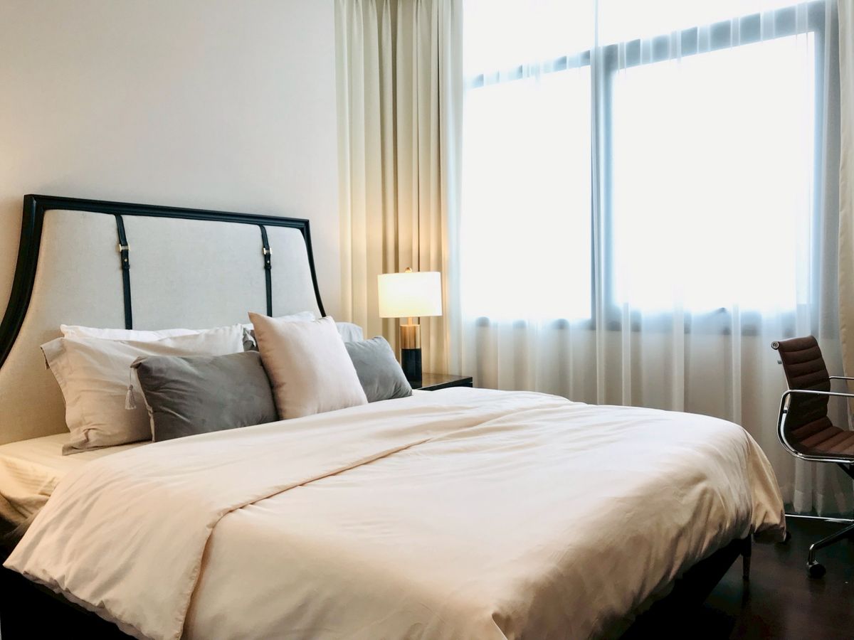 For RentCondoSukhumvit, Asoke, Thonglor : LTH12988 - Condo for Rent Condo for rent at the Diplomat 39 Didoplo Mat 39 Size 92 SQM. 2 Baths Near BTS Phromphong Only 95K/Month.