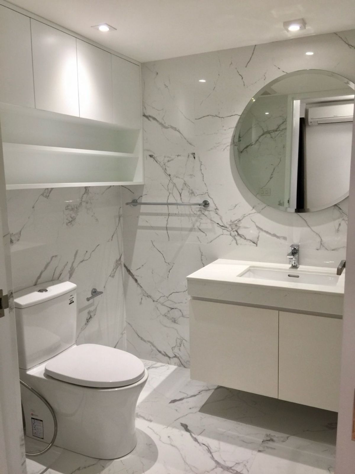 CondoSukhumvit, Asoke, Thonglor : 🔥🔥🔥Hot Deal reduced from 24 million baht to only 17.6 million baht🔥🔥🔥Royal Castle Sukhumvit, 190 Sq.m. Beautifully full Furnished, Phrom phong (Sale with Tenant) Royal Castle Phrom Phong 3 bedrooms (Sale with tenant)