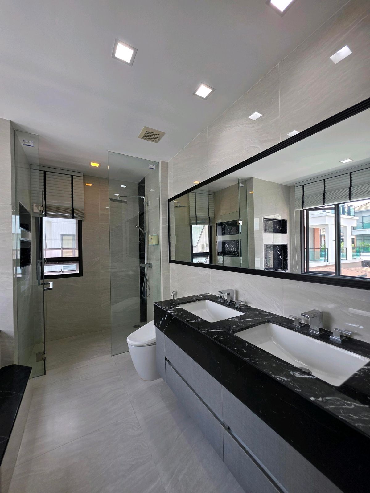 HousePattanakan, Srinakarin : 🏛 #Sell / #Rent - Grand Bangkok Boulevard Rama 9flagship Residence, the most potential location on Krungthep Kreetha Road - only 50 meters from Wellington College Bangkok