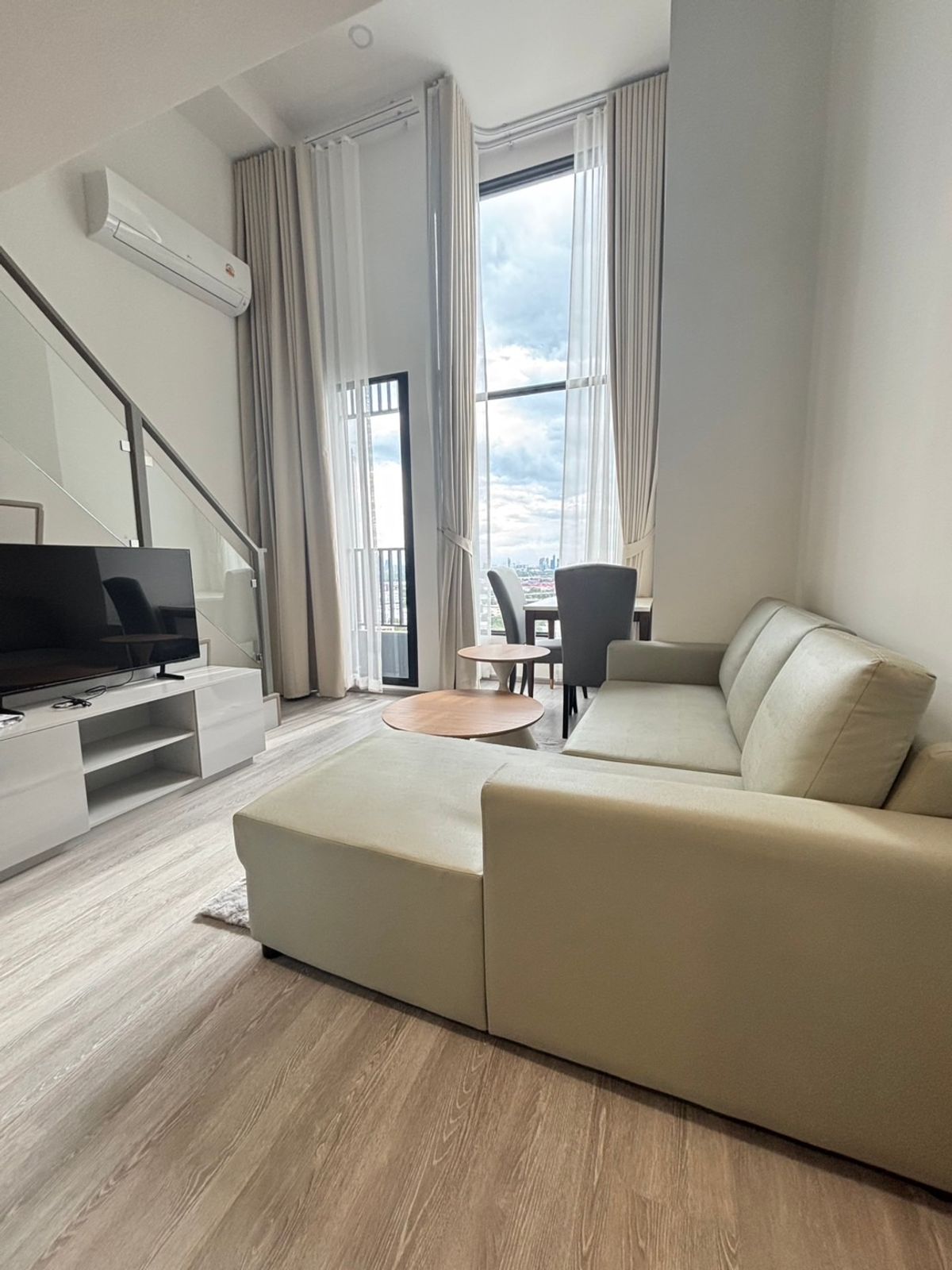 ให้เช่าคอนโดอ่อนนุช อุดมสุข : 📣📣Rent Now📣📣 🏢 KnightsBridge Space Sukhumvit–Rama 4 ✨ คอนโด High-Rise พร้อมเช่า