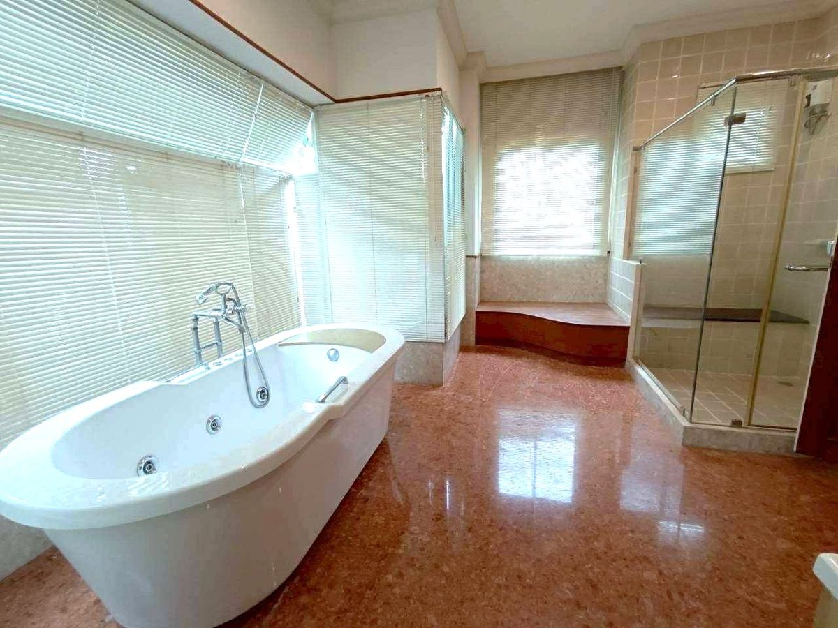 ให้เช่าบ้านบางนา แบริ่ง ลาซาล : ให้เช่าบ้านเดี่ยว 351 ตารางวา  ม.พฤกษ์ภิรมย์ รีเจ้นท์ สุขุมวิท105 แบริ่ง-ลาซาล (ใกล้BTSแบริ่ง)  แขวงบางนาใต้  เขตบางนา กรุงเทพ10270