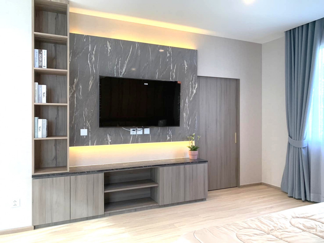 Super Luxury 4-BedR Family House for Sale: Nirvana Absolute Krungthep Kreetha – 329 sqm | Fully Furnished | Brighton&Wellington Inter School Loading...