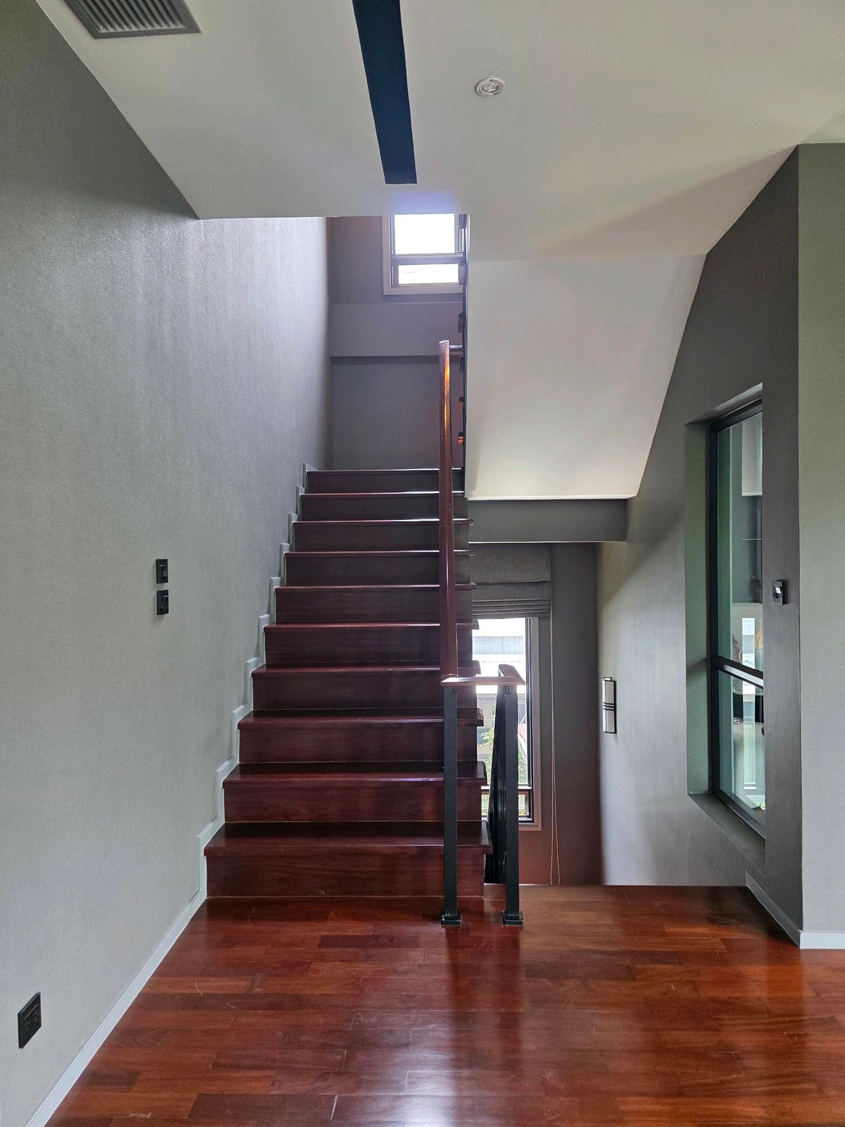 HousePattanakan, Srinakarin : 🏛 #Sell / #Rent - Grand Bangkok Boulevard Rama 9flagship Residence, the most potential location on Krungthep Kreetha Road - only 50 meters from Wellington College Bangkok