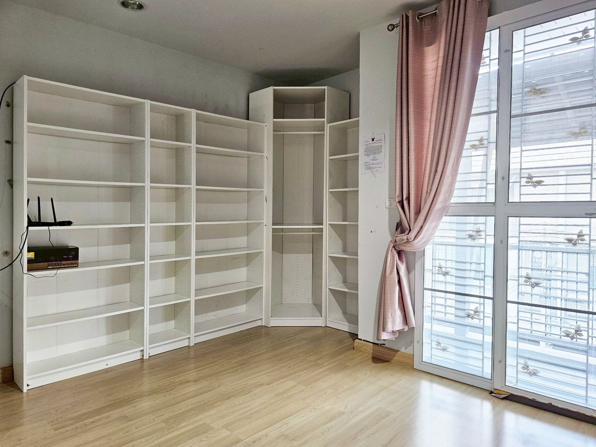 ให้เช่าทาวน์โฮมเกษตร นวมินทร์ ลาดปลาเค้า : ให้เช่า อารียา เดลี่ เกษตร-นวมินทร์ เนื้อที่ 16.9 ตรว. เฟอร์นิเจอร์ครบพร้อมอยู่ แอร์ 3ตัว บ้านใกล้คลับเฮ้าส์ ทำเลเดินทางสะดวก ใกล้เซ็นทรัลรามอินทรา และมหาลัยเกษตร