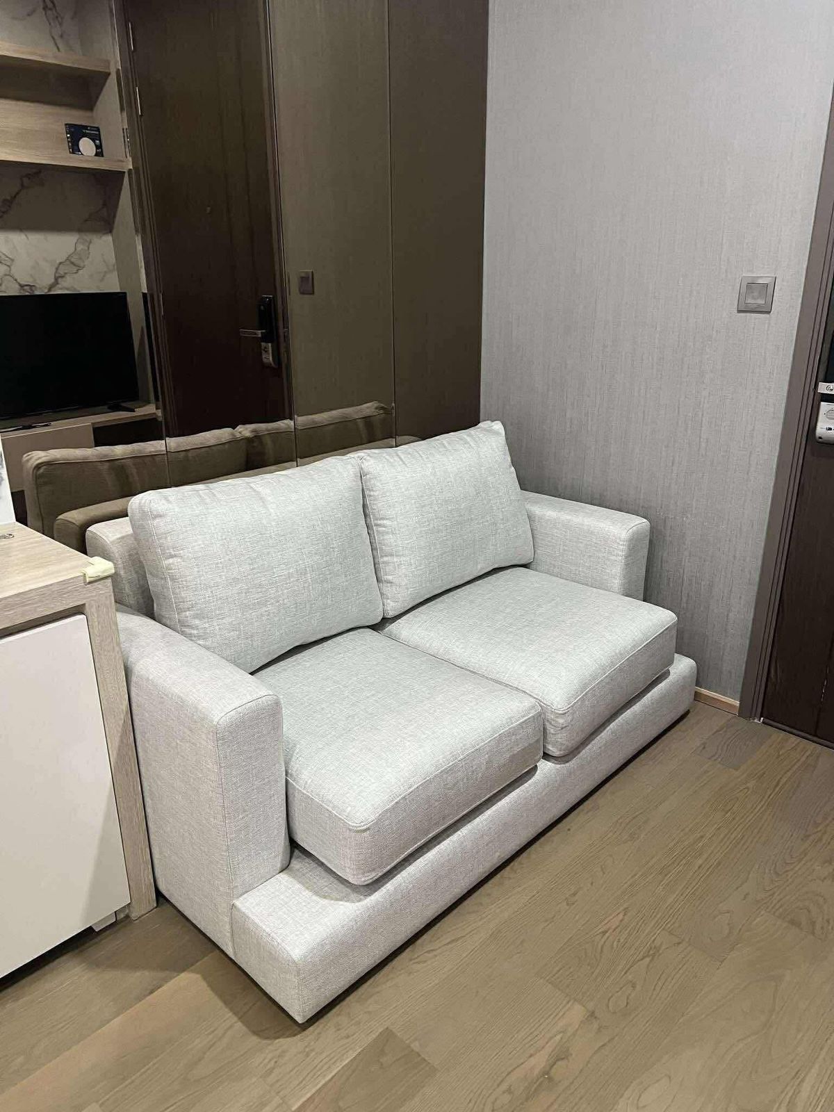 ขายคอนโดสยาม จุฬา สามย่าน :  ★ราคาพิเศษมาก ในราคา 5.99 ลบ. ให้คุณเป็นเจ้าของได้ง่ายๆ ใกล้ mrt สามย่าน ม.จุฬาฯ แหล่งช้อปปิ้งและของกินมากมาย ★ @ Ashton Chula-Silom★