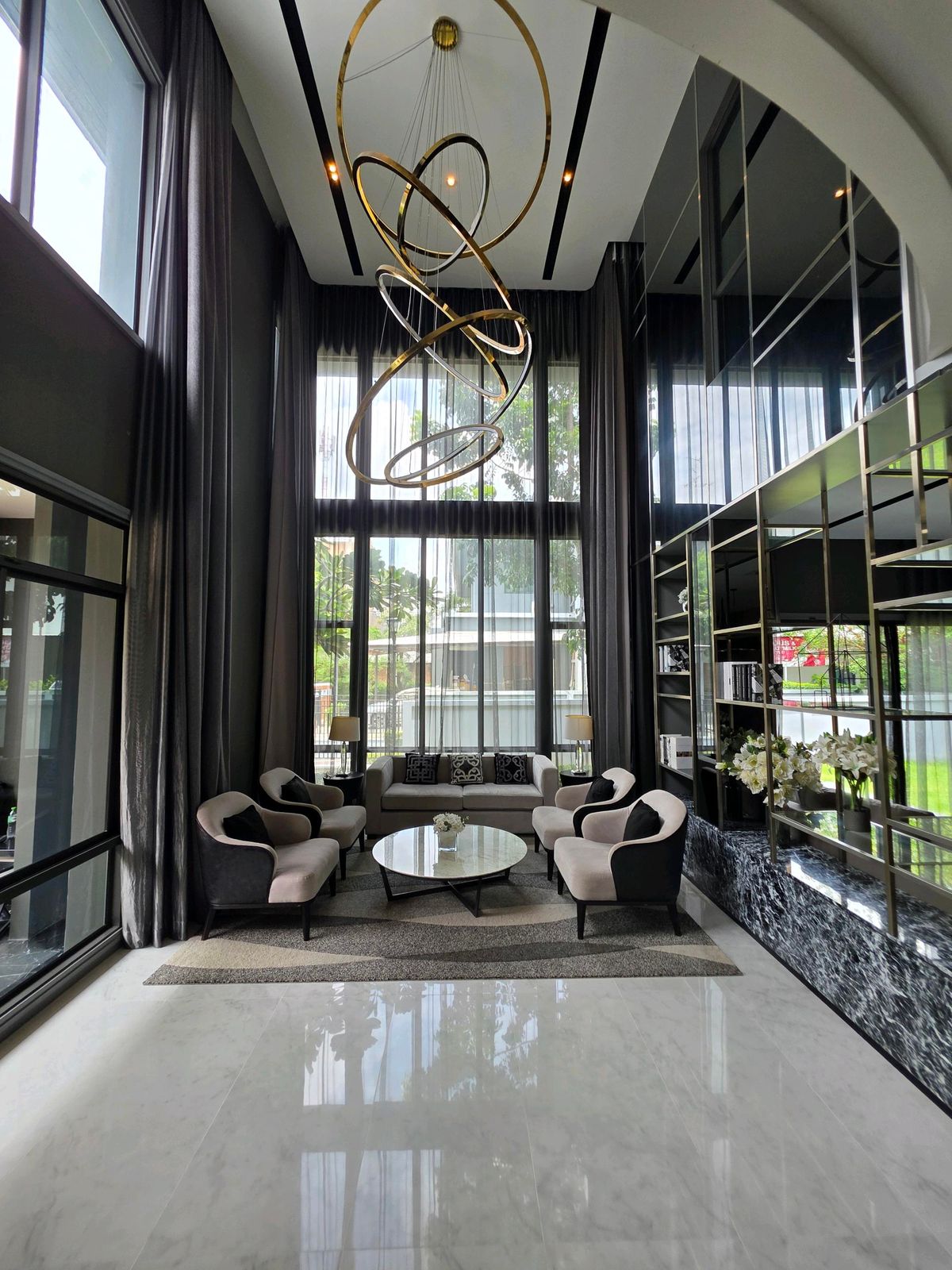 HousePattanakan, Srinakarin : 🏛 #Sell / #Rent - Grand Bangkok Boulevard Rama 9flagship Residence, the most potential location on Krungthep Kreetha Road - only 50 meters from Wellington College Bangkok