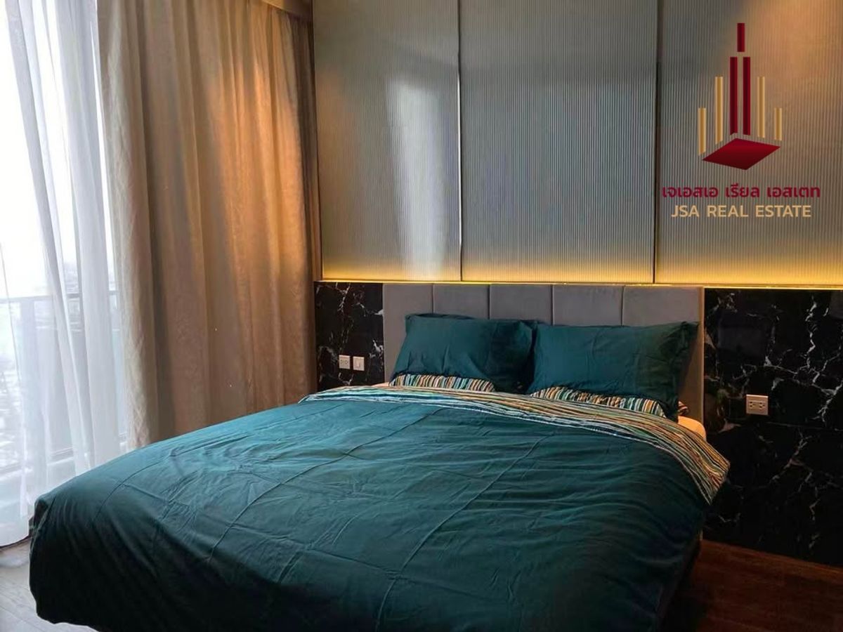 ให้เช่าคอนโดอ่อนนุช อุดมสุข : ✨ For Rent: Whizdom Essence Condo ✨  💰 Only 100,000 THB/month.