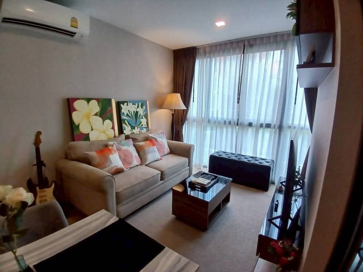 ขายคอนโดสุขุมวิท อโศก ทองหล่อ : 2 bedrooms, 2 bathrooms condo at Taka Haus Ekamai for Sale 