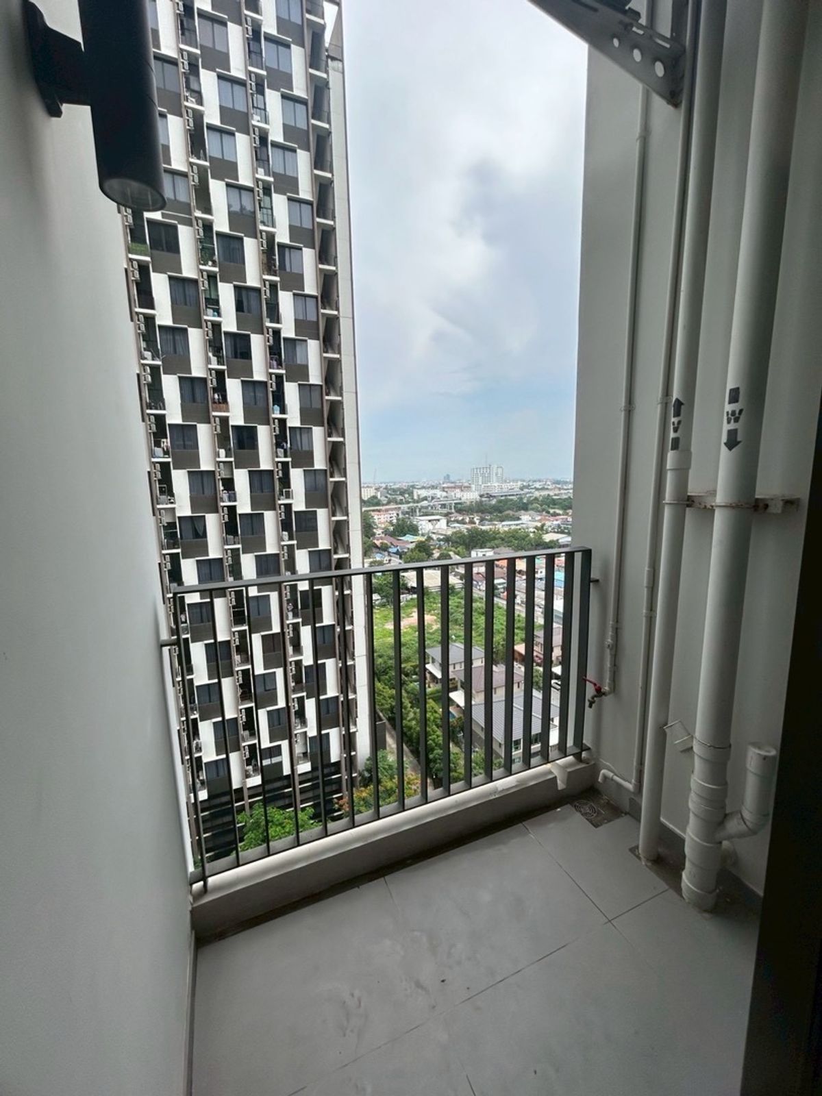 ให้เช่าคอนโดนวมินทร์ รามอินทรา : Blossom Condo @ Fashion Beyond