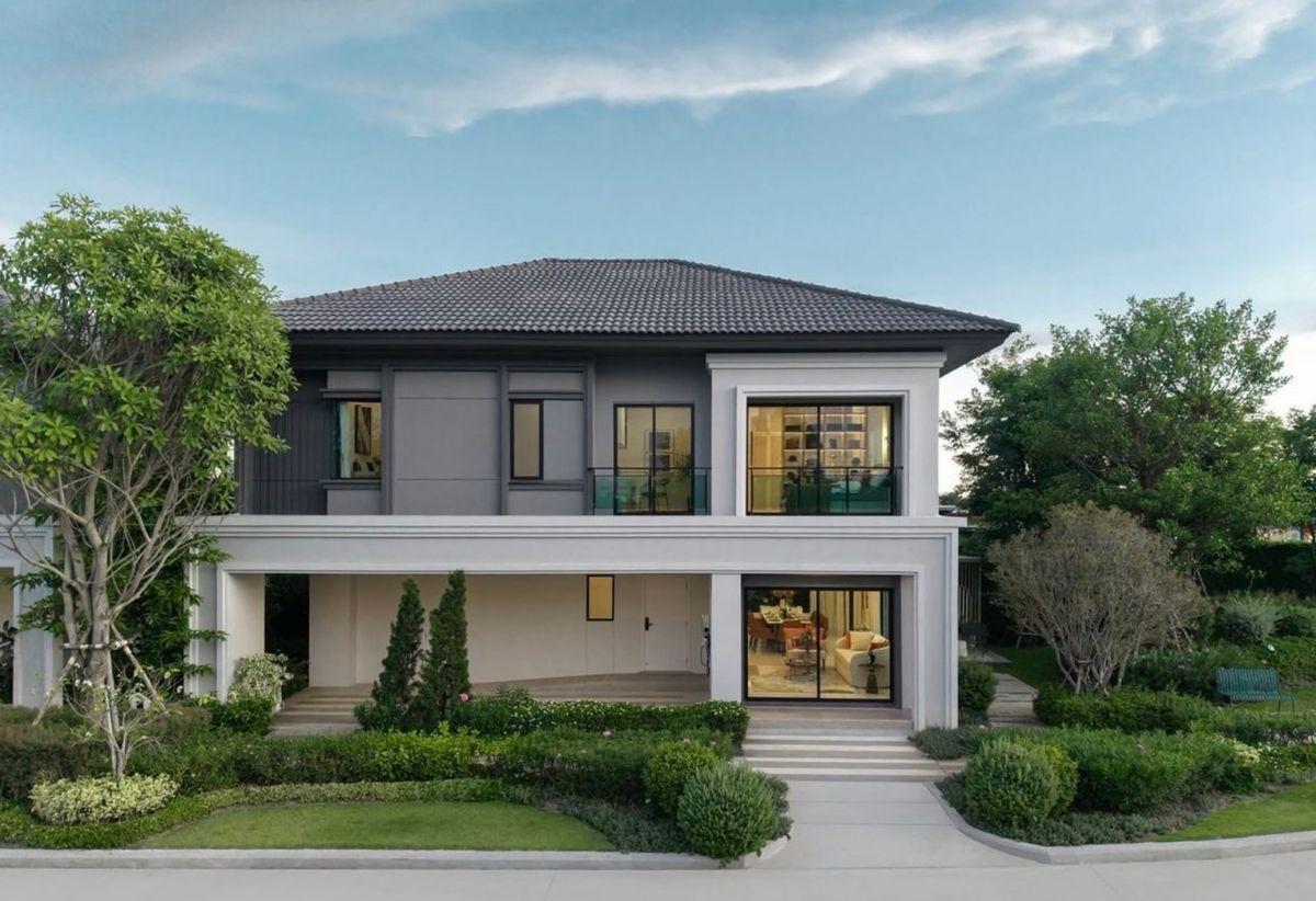 ขายบ้านบางนา แบริ่ง ลาซาล : ขายบ้านเดี่ยว 2 ชั้น โครงการ บริทาเนีย บางนา - ศรีวารี สวย ตามรูป พร้อมอยู่ ใกล้ ศูนย์การค้าเมกะ บางนา @841qqlnr