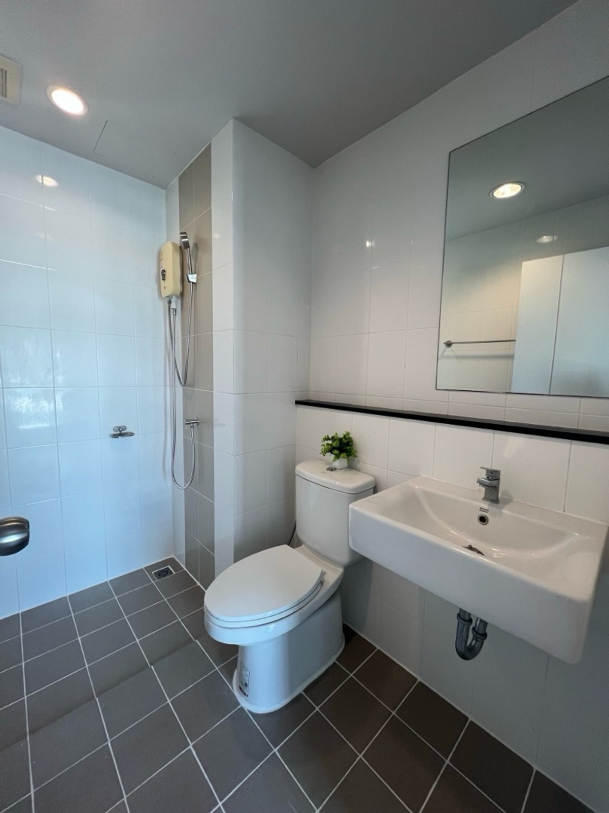 ให้เช่าคอนโดพระราม 2 บางขุนเทียน : ให้เช่า คอนโดยูนิโอ้ ติดถนน เซ็นทรัล พระราม 2 โฮมโปร บิ๊กซี ตึกA ชั้น5  หิ้วกระเป๋าพร้อมอยู่