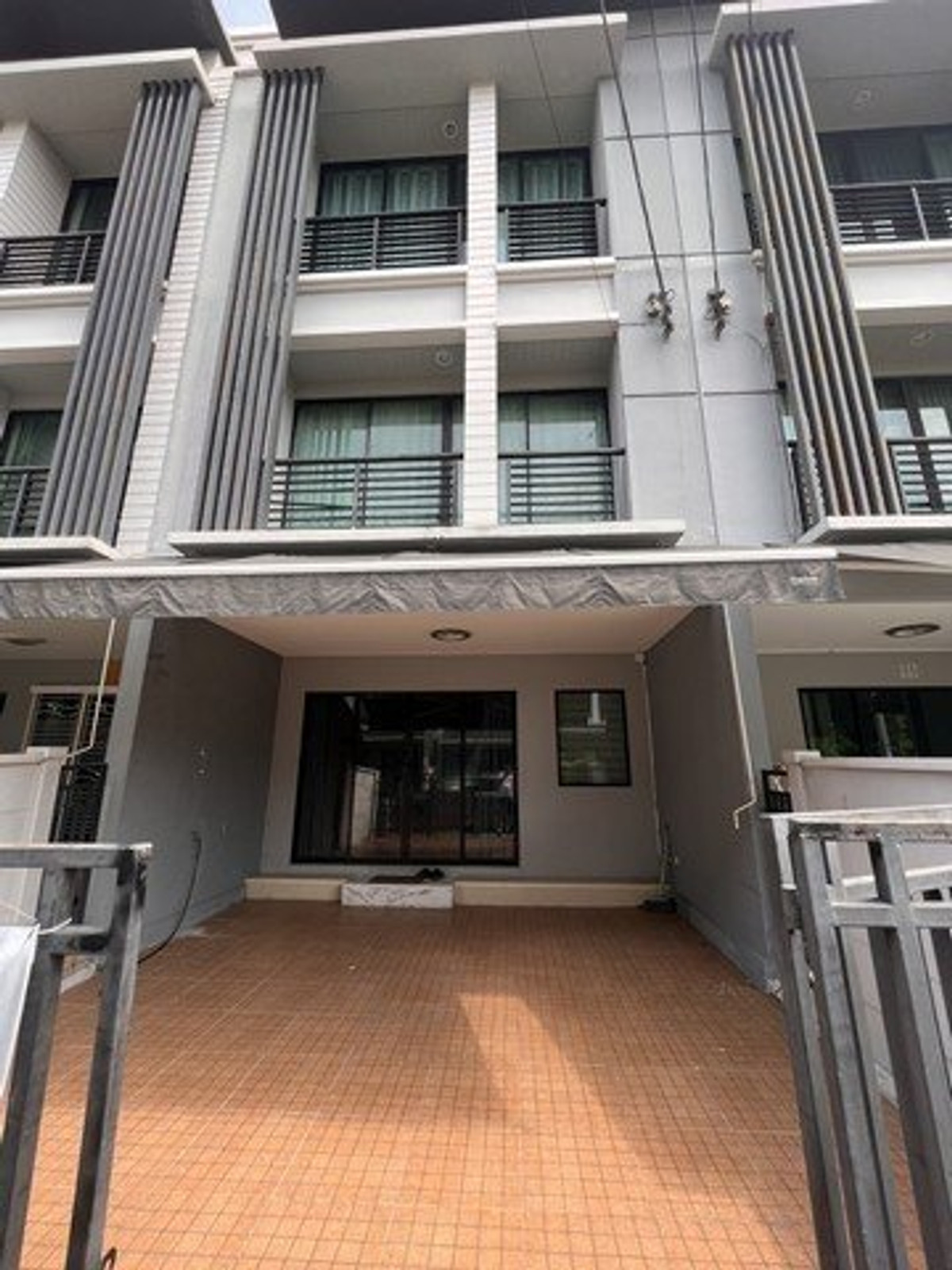 For RentTownhomeRattanathibet, Sanambinna : Baan Klang Muang Rattanathibet