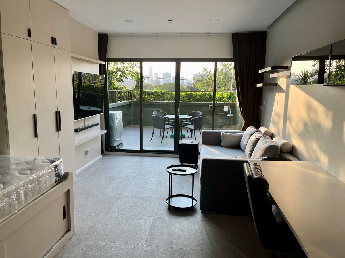 For RentCondoSukhumvit, Asoke, Thonglor : 🚅🎊 Condo for rent Noble Solo - near the Thonglor BTS