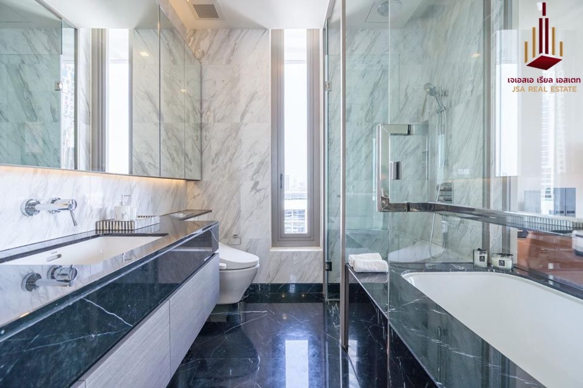 For SaleCondoSilom, Saladaeng, Bangrak : ✨ For Sale: Saladaeng One Condo ✨ 💰 ONLY 26,000,000 THB