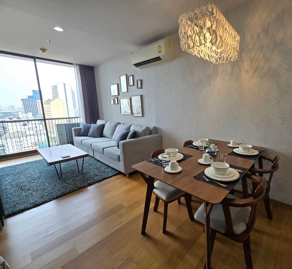 For RentCondoSathorn, Narathiwat : Rent a NOBLE REVO SILOM. Price 48,000 baht.